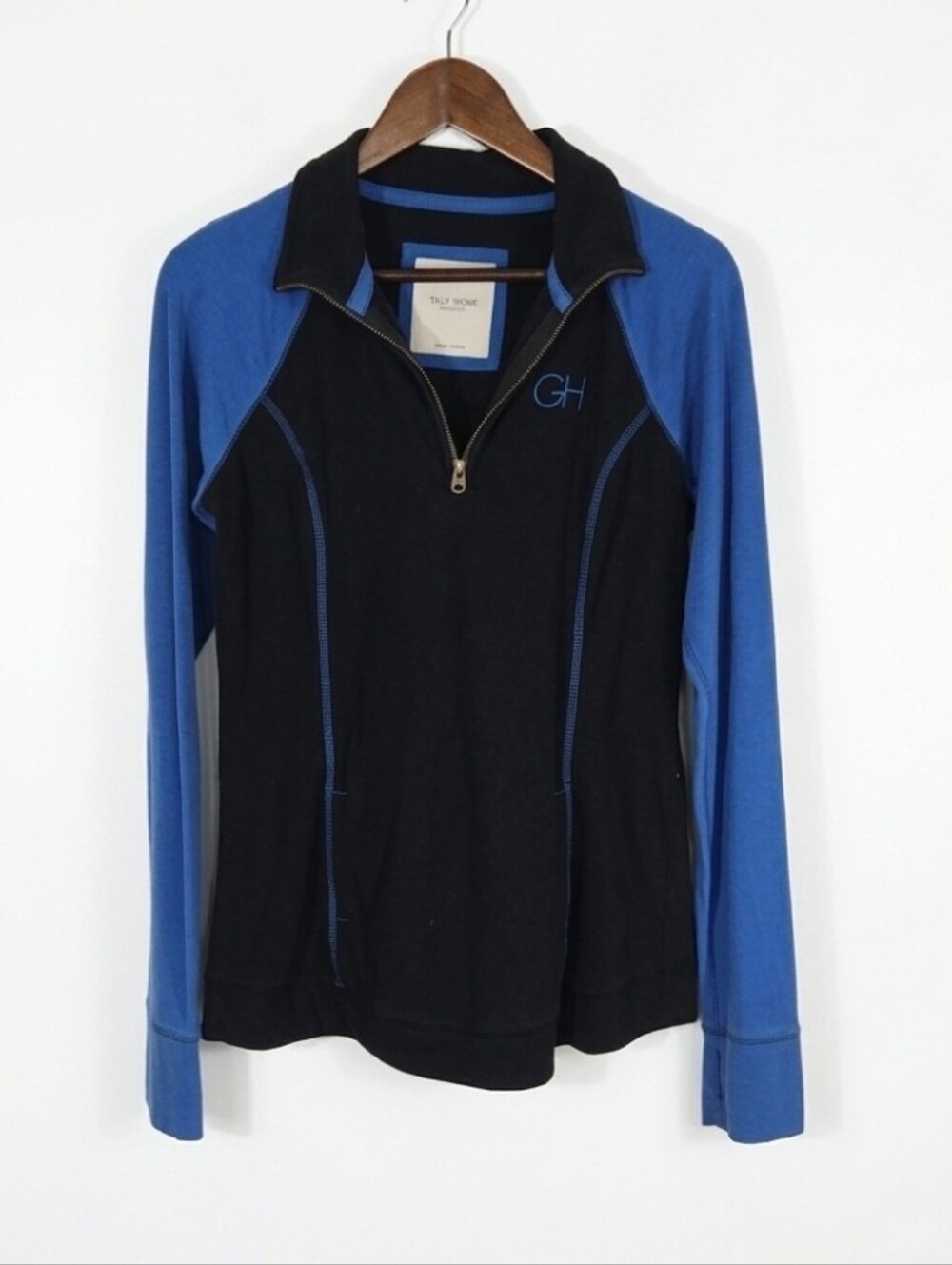 Gilly Hicks long sleeve top